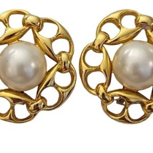 GUCCI PAOLO 18k Gold Plated Link Pearl Circle Stud Earrings -
